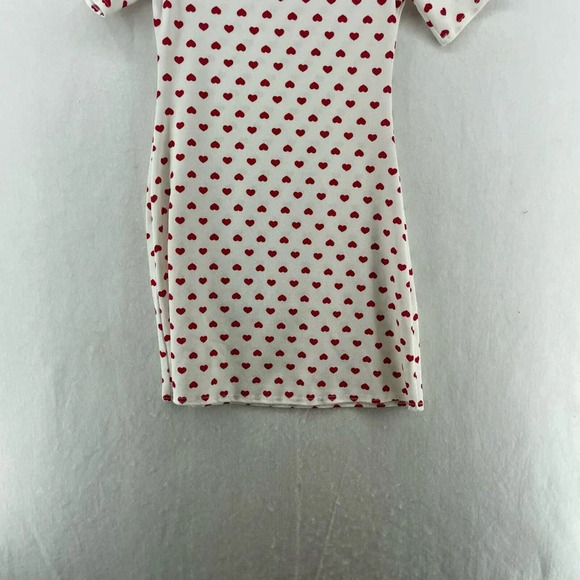 Pretty Little Thing Dress Women's Sz 4 Mini Bodycon White Heart Print High Neck - Picture 7 of 11